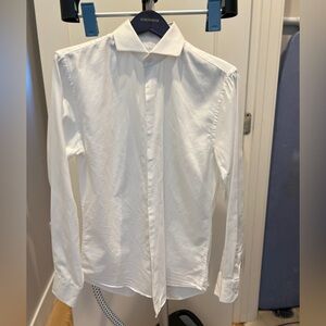 Men’s white dress shirt